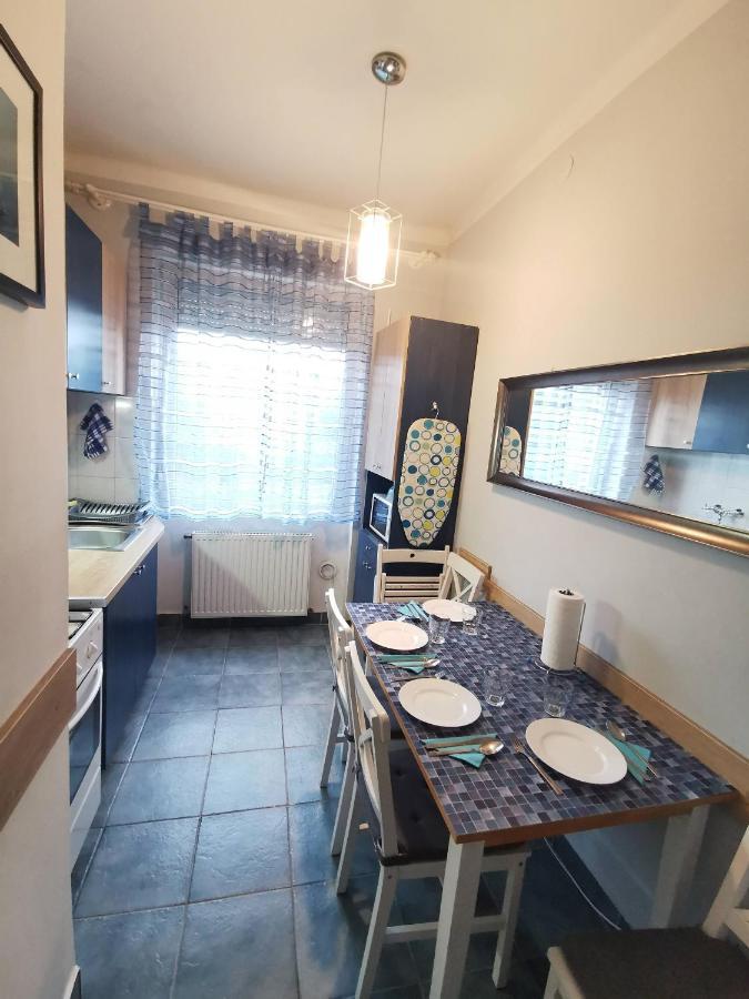 Smart Szallas Apartman Мішкольц Екстер'єр фото